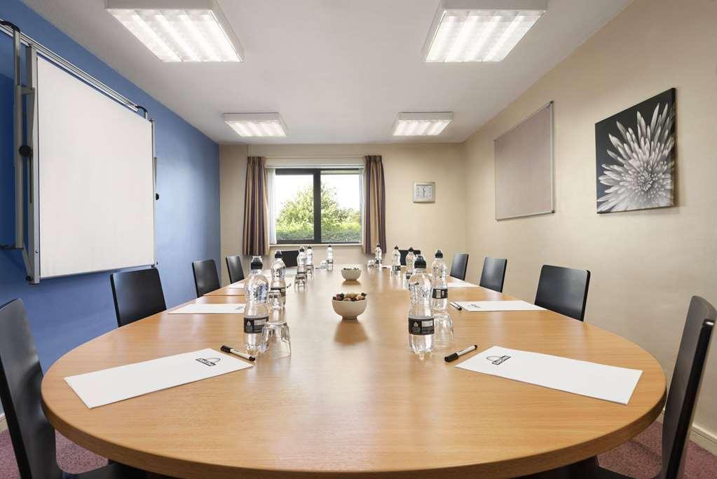 Super 8 By Wyndham Durham Hotel Faciliteter billede