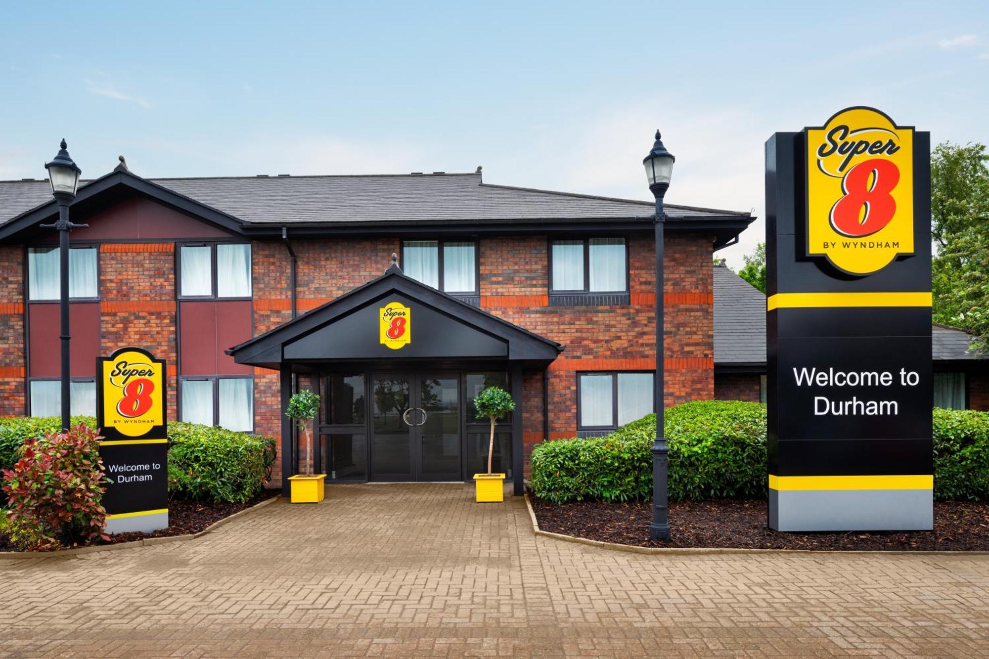 Super 8 By Wyndham Durham Hotel Eksteriør billede