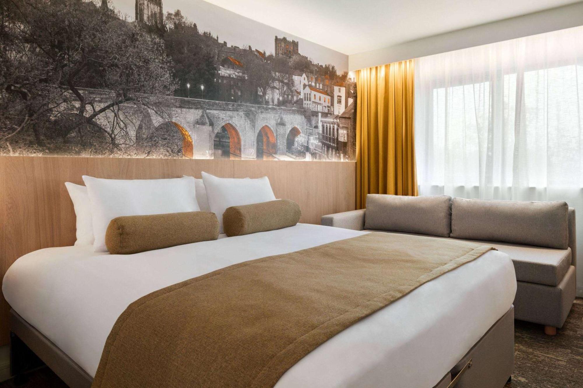 Super 8 By Wyndham Durham Hotel Eksteriør billede