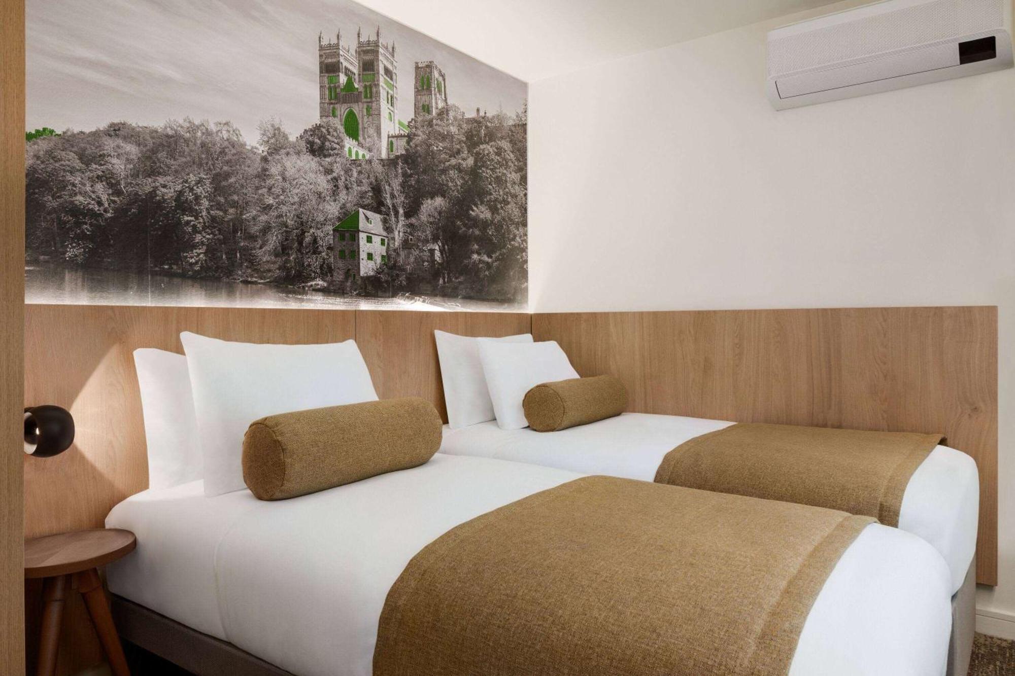 Super 8 By Wyndham Durham Hotel Eksteriør billede