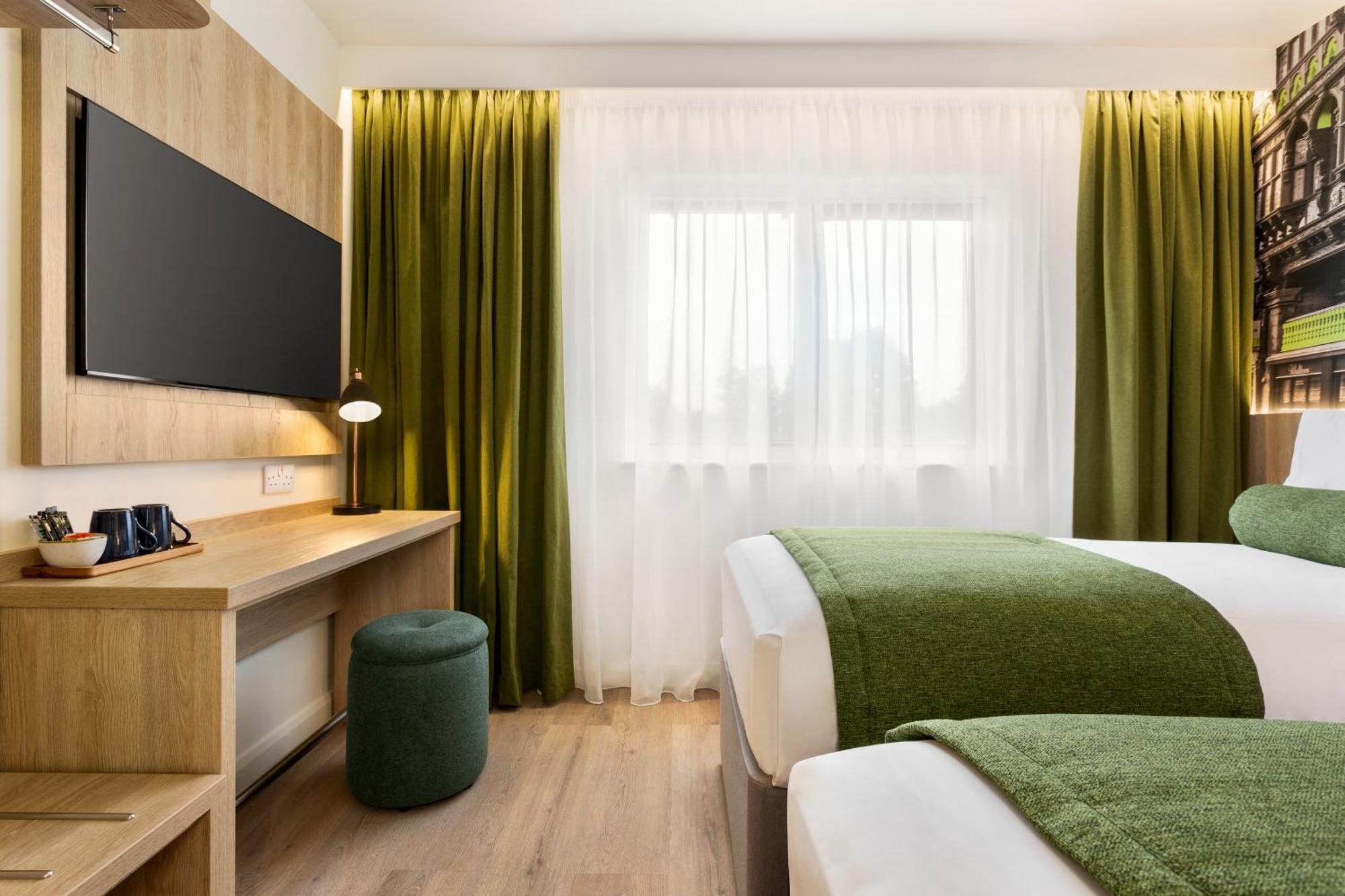 Super 8 By Wyndham Durham Hotel Eksteriør billede
